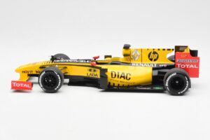 Renault R30 R. Kubica / V. Petrov F1 Showcar 2010 Minichamps 1:18 7711428831 Metall – Bild 3 von 6