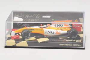 Renault R29 #8 N. Piquet Jr. Showcar F1 2009 Minichamps 1:43 400090078 Metall – Bild 4 von 5