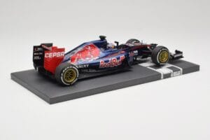 Scuderia Toro Rosso STR10 Renault #33 M. Verstappen Australian GP 2015 Minichamps 1:18 117150033 Resin – Bild 3 von 7