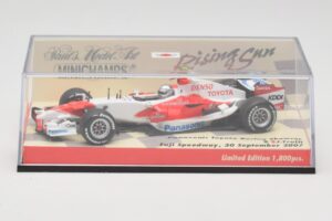 Toyota TF107 #12 J. Trulli Showcar 2007 Minichamps 1:43 403070082 Metall – Bild 5 von 5