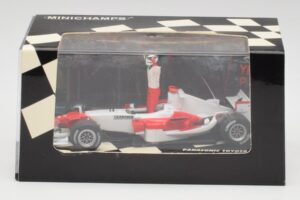 Toyota TF105 #16 J. Trulli Malaysia GP Podium 2005 Minichamps 1:43 400050116 Metall – Bild 4 von 4