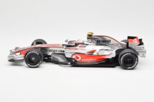 McLaren MP4-23 Mercedes #23 H. Kovalainen 2008 Minichamps 1:18 530081823 Metall – Bild 3 von 6
