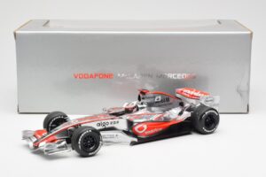 McLaren MP4-22 Mercedes #1 F. Alonso Presentation Valencia 2007 Minichamps 1:18 538071871 Metall – Bild 6 von 6