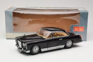 Facel Vega HK500 Schwarz Sun Star 1:18 3751 Metall – Bild 8 von 8