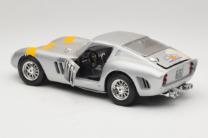 Ferrari 250 GTO #172 Tour de France 1964 Bburago 1:18 7011 Metall – Bild 5 von 8