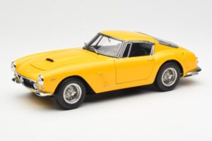 Ferrari 250 GT SWB Gelb CMC 1:18 M-054 Metall