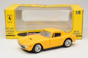 Ferrari 250 GT Berlinetta Gelb Jouef Evolution 1:18 301200 Metall – Bild 8 von 8
