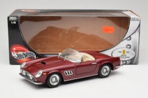 Ferrari 250 GT California Spider LWB Kastanienrot Hot Wheels 1:18 25727 Metall – Bild 8 von 8