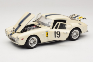 Ferrari 250 GT SWB Berlinette #19 Tour de France Automobile 1961 Eagles Race 1:18 6500 Metall – Bild 2 von 8