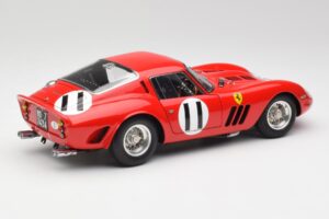 Ferrari 250 GTO #11 J. Surtees / M. Parkes Paris 1000km 1962 CMC 1:18 M-249 Metall – Bild 2 von 6