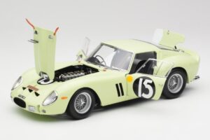 Ferrari 250 GTO #15 S. Moss / I. Ireland Goodwood Tourist Trophy Winner 1962 Kyosho 1:18 08438C Metall – Bild 2 von 8