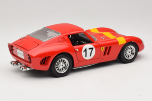 Ferrari 250 GTO #17 Bburago Sammlerborse Rot Bburago 1:18 3007-P1 Metall – Bild 3 von 8