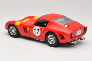 Ferrari 250 GTO #17 Bburago Sammlerborse Rot Bburago 1:18 3007-P1 Metall – Bild 7 von 8