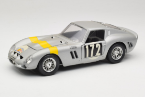 Ferrari 250 GTO #172 L. Bianchi / G. Berger Tour de France 1962 Silber Limitierte Auflage Bburago 1:18 3011-S1 Metall