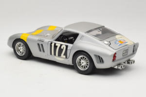 Ferrari 250 GTO #172 L. Bianchi / G. Berger Tour de France 1962 Silber Limitierte Auflage Bburago 1:18 3011-S1 Metall – Bild 7 von 8