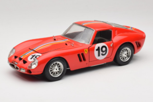 Ferrari 250 GTO #19 Rot Streifen 1962 Bburago 1:18 3011-P3 Metall