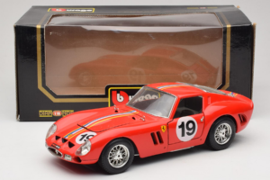 Ferrari 250 GTO #19 Rot Streifen 1962 Bburago 1:18 3011-P3 Metall – Bild 8 von 8