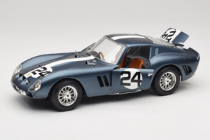 Ferrari 250 GTO #24 Blau Weisser Streifen 1962 Bburago 1:18 3011-B2 Metall – Bild 2 von 8