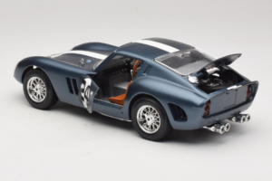 Ferrari 250 GTO #24 Blau Weisser Streifen 1962 Bburago 1:18 3011-B2 Metall – Bild 5 von 8