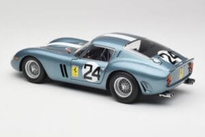 Ferrari 250 GTO #24 P. Rodriguez 12 Hours of Sebring GT3.0 Winner 1962 Kyosho 1:18 08438D Metall – Bild 7 von 8