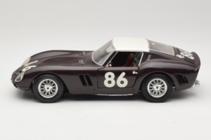 Ferrari 250 GTO #86 Schwarz Bburago 1:18 3011-B1 Metall – Bild 4 von 8