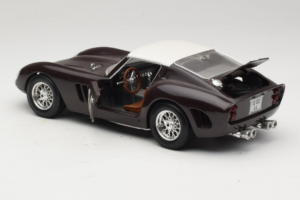 Ferrari 250 GTO #86 Schwarz Bburago 1:18 3011-B1 Metall – Bild 5 von 8