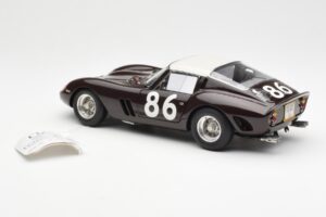 Ferrari 250 GTO #86 Targa Florio 1962 CMC 1:18 M-156 Metall – Bild 5 von 6
