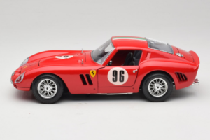 Ferrari 250 GTO #96 Rot 1962 Bburago 1:18 3011-N1 Metall – Bild 4 von 8