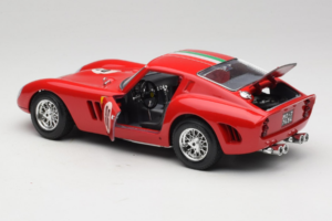 Ferrari 250 GTO #96 Rot 1962 Bburago 1:18 3011-N1 Metall – Bild 5 von 8
