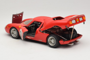 Ferrari 250 LM #21 M. Gregory / J. Rindt 24 Hours of Le Mans 1965 Bburago 1:18 3033-P2 Metall – Bild 5 von 8