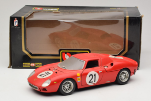 Ferrari 250 LM #21 M. Gregory / J. Rindt 24 Hours of Le Mans 1965 Bburago 1:18 3033-P2 Metall – Bild 8 von 8