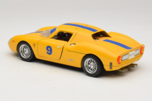 Ferrari 250 LM #9 Gelb 1965 Bburago 1:18 3033-Y1 Metall – Bild 7 von 8