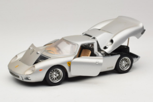 Ferrari 250 LM Silber Bburago 1:18 3033-S1 Metall – Bild 2 von 8