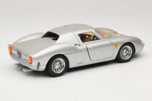Ferrari 250 LM Silber Bburago 1:18 3033-S1 Metall – Bild 3 von 8
