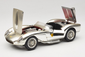 Ferrari 250 Testa Rossa Chrome Silber Bburago 1:18 3007-C1 Metall – Bild 2 von 8