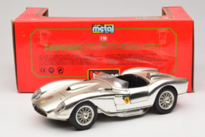 Ferrari 250 Testa Rossa Chrome Silber Bburago 1:18 3007-C1 Metall – Bild 8 von 8