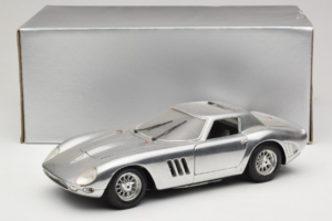 Ferrari 275 GTB Chrome Silber Guiloy 1:18 B004 Metall – Bild 8 von 8
