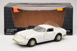 Ferrari 275 GTB/4 Weiss ERTL 1:18 7493 Metall – Bild 8 von 8