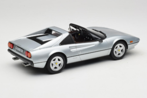 Ferrari 308 GTS Silber Norev 1:18 187934 Metall – Bild 2 von 7