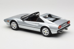 Ferrari 308 GTS Silber Norev 1:18 187934 Metall – Bild 6 von 7