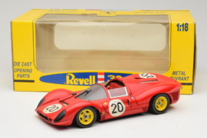 Ferrari 330 P4 #20 Rot 1967 Revell 1:18 48822-P1 Metall – Bild 8 von 8