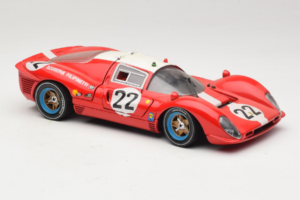 Ferrari 330 P4 #22 Scuderia Filipinetti Poor Condition 1967 Revell 1:18 48825-P1 Metall – Bild 6 von 8