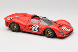 Ferrari 330 P4 #224 Rot 1967 Revell 1:18 48825-P2 Metall – Bild 5 von 7