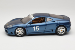 Ferrari 360 Modena #15 Limitierte Auflage Blau Metallic Bburago 1:18 3358-F1 Metall – Bild 4 von 8