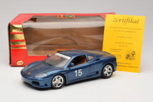 Ferrari 360 Modena #15 Limitierte Auflage Blau Metallic Bburago 1:18 3358-F1 Metall – Bild 8 von 8