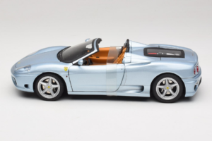 Ferrari 360 Spider Blau The Italian Job Hot Wheels 1:18 P9905 Metall – Bild 3 von 6