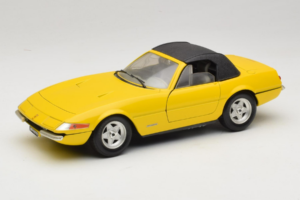 Ferrari 365 GTS/4 Daytona Cabriolet Gelb Techno Giodi 1:18 740028 Metall