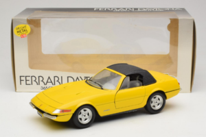 Ferrari 365 GTS/4 Daytona Cabriolet Gelb Techno Giodi 1:18 740028 Metall – Bild 8 von 8