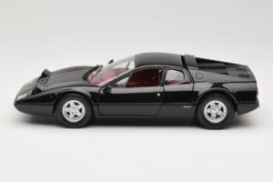 Ferrari 365 GT4/BB Schwarz Kyosho 1:18 08173K Metall – Bild 4 von 8