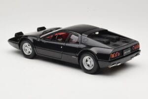 Ferrari 365 GT4/BB Schwarz Kyosho 1:18 08173K Metall – Bild 7 von 8